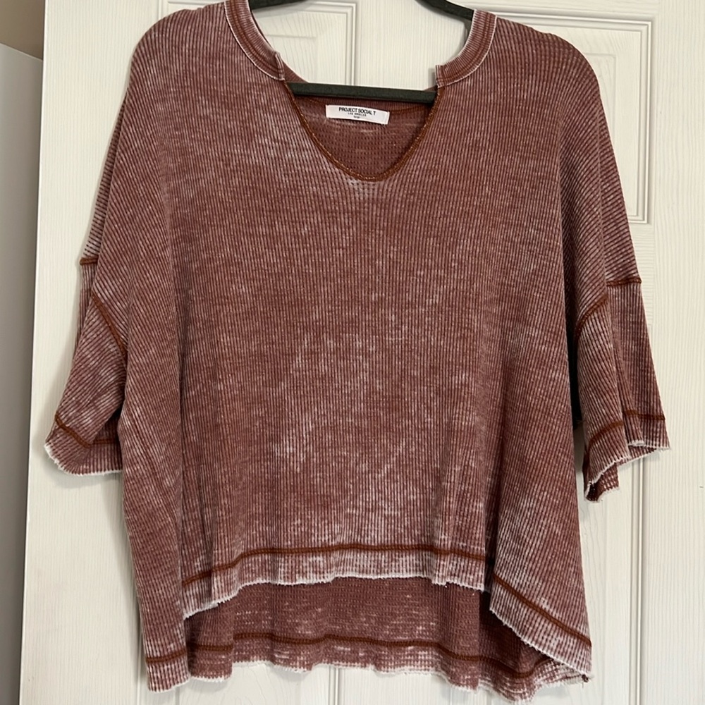 Project social T top